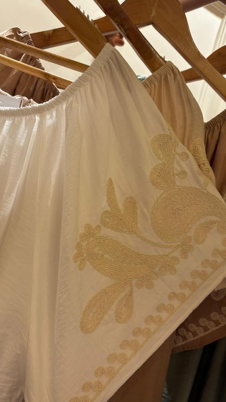 BLUSA BORDADA CELINE