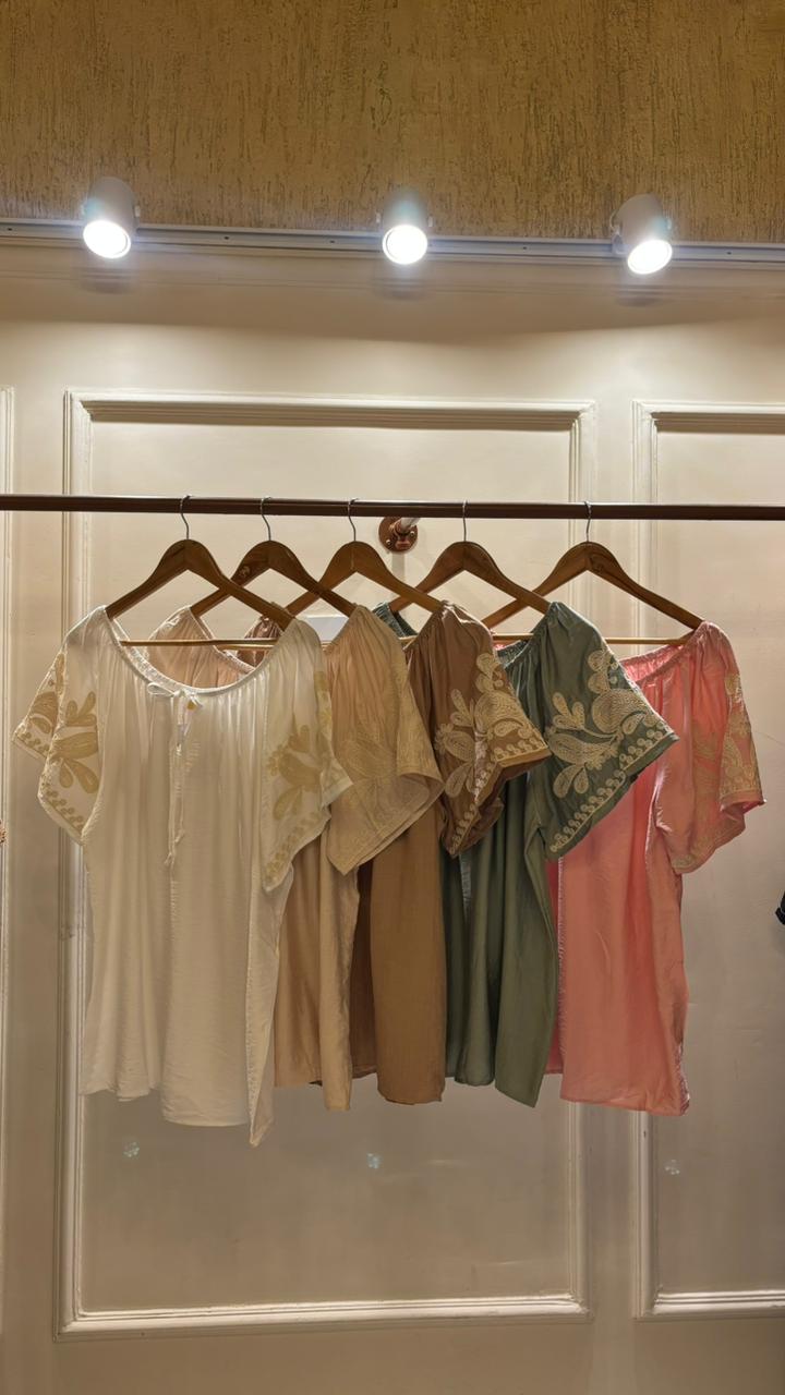 BLUSA BORDADA CELINE